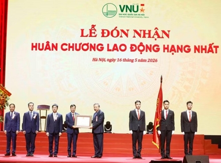 Vietnam National University, Hanoi must rise as symbol of Vietnamese intellect: Top leader